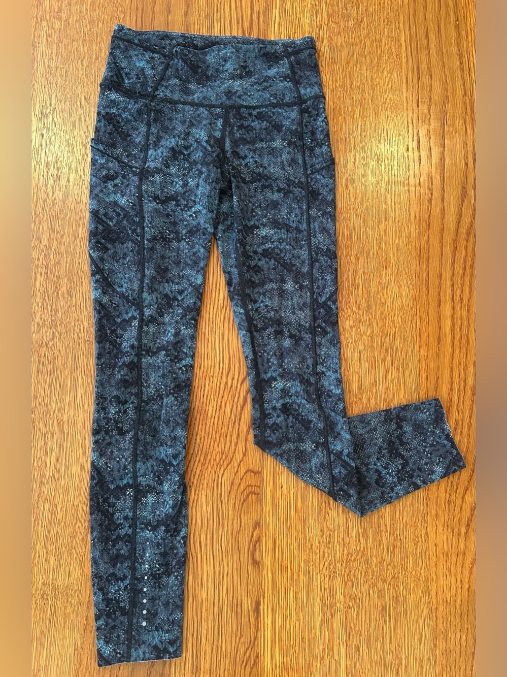 Lululemon Fast and Free 7/8 Tights - Size 4